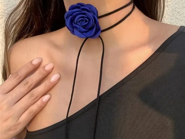 Collier Fleur bleu