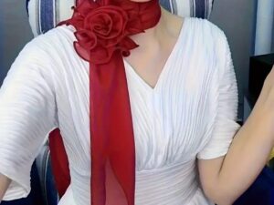 Collier écharpe rouge
